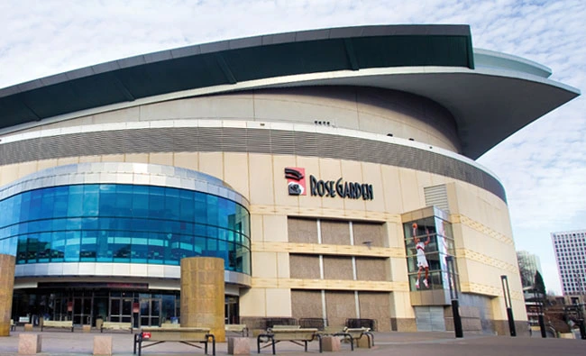 Moda Center with a curved roof
